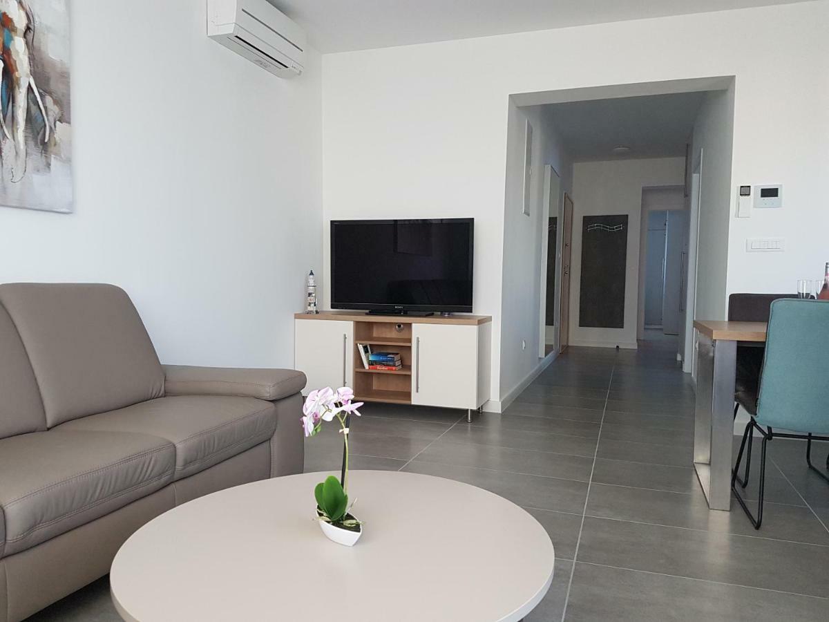 Apartment Aria Exclusive 佩特坎内 外观 照片