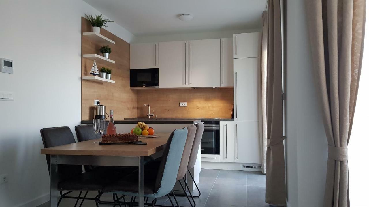 Apartment Aria Exclusive 佩特坎内 外观 照片