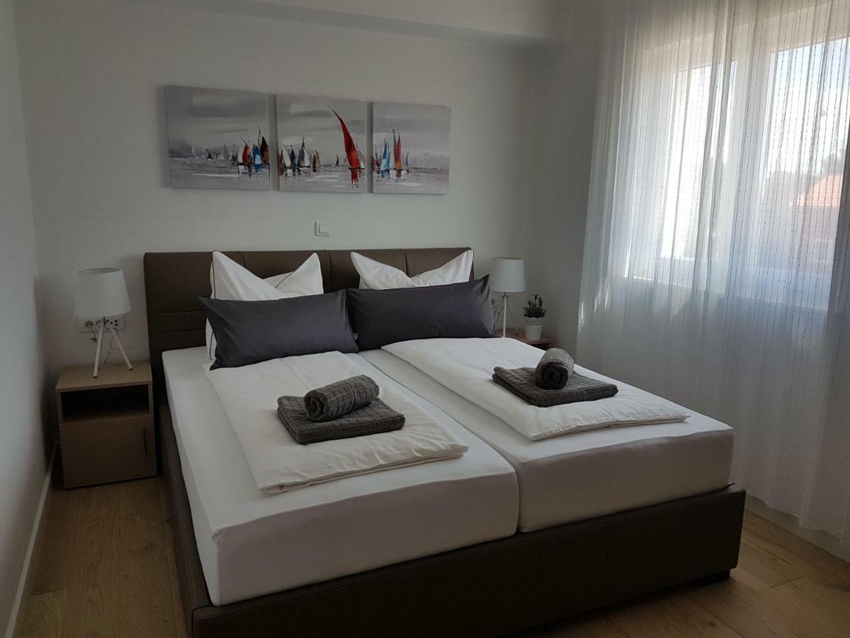 Apartment Aria Exclusive 佩特坎内 外观 照片